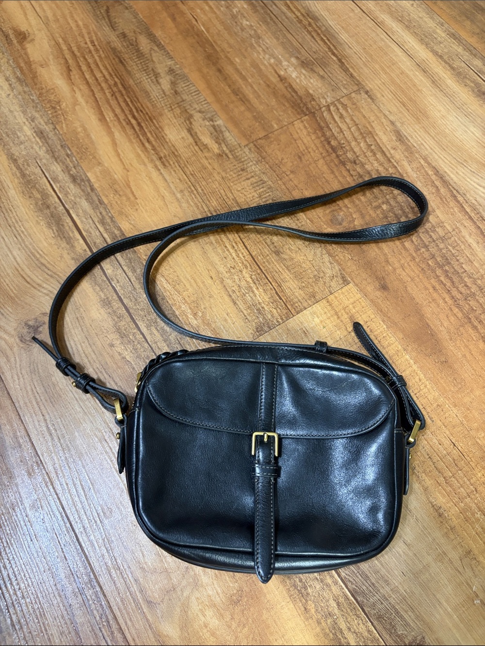 Fossil Kendall black leather crossbody purse with tassel